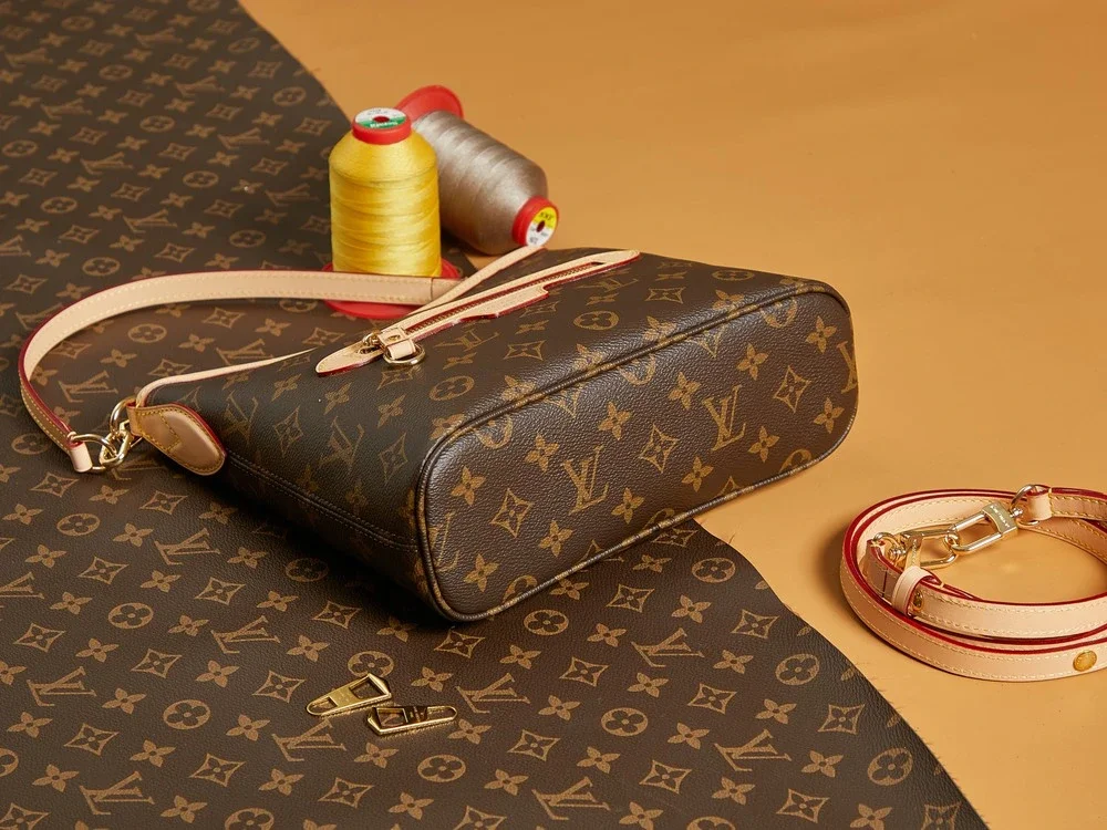 Louis Vuitton Lineup BB